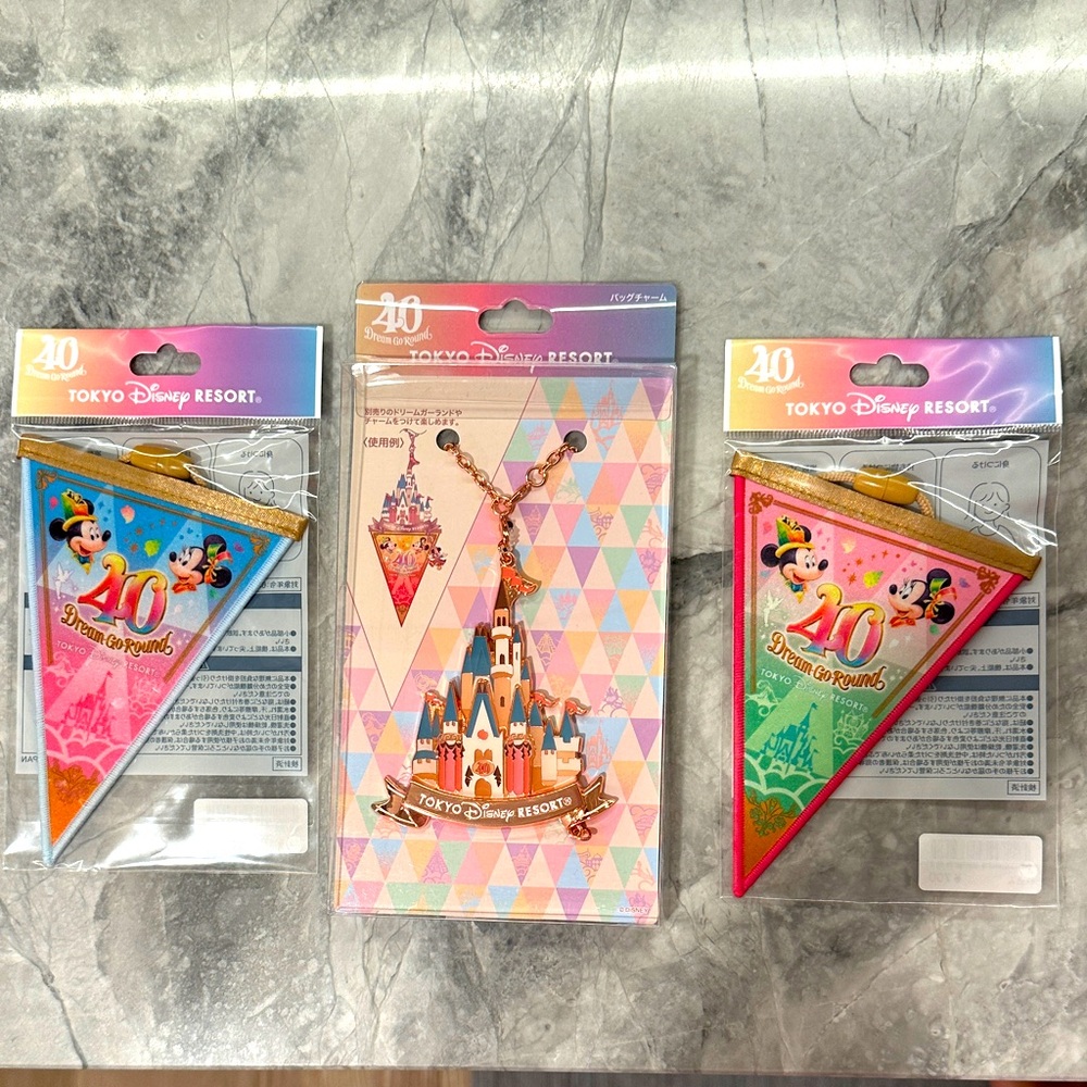 Tokyo Disney 40th Anniversary Bag Charm & Garland 3 Piece Set
